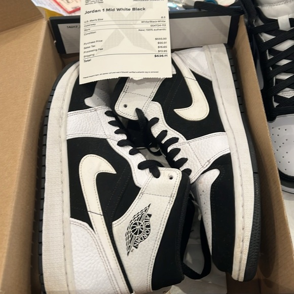 AIR JORDAN 1 retro mid ‘Tuxedo’ - Picture 15 of 15